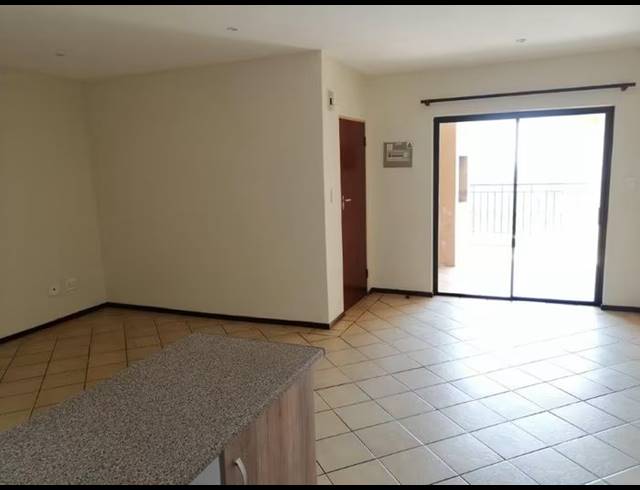 2 BEDROOM TOWNHOUSE FOR SALE IN SUNNYROCK